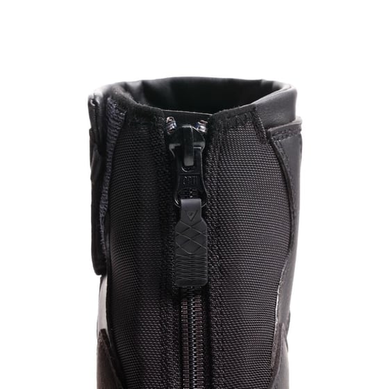 Dainese Blackwing Black Gore-TEX Bot 