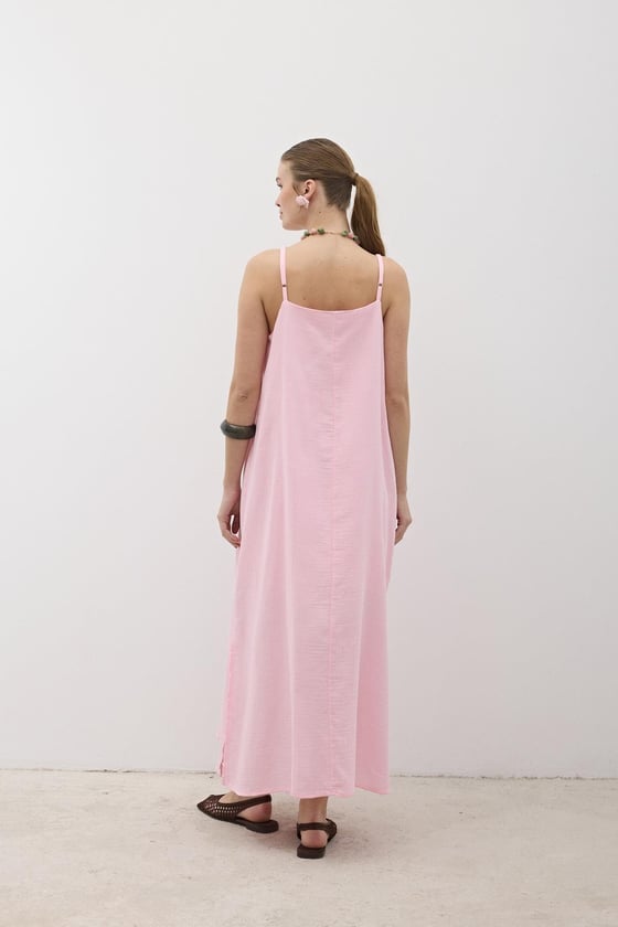 E28-7314*-PEMBE-LLEVUREÜst GiyimAskı Ayarlı Oversize Müslin Elbise PEMBE