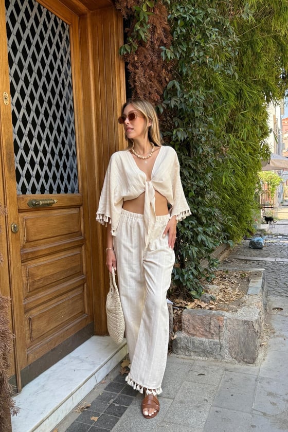 P28-3546-TAŞ-LLEVUREAlt GiyimBeli Lastikli Paça Püskül Detaylı Pantolon TAŞ