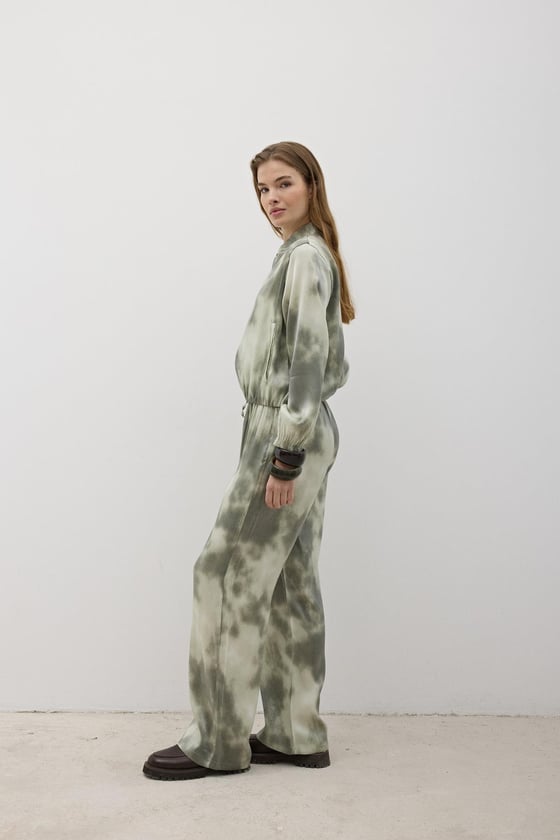 P28-3504-HAKİ-LLEVUREAlt GiyimBeli Lastikli Saten Pantolon HAKİ