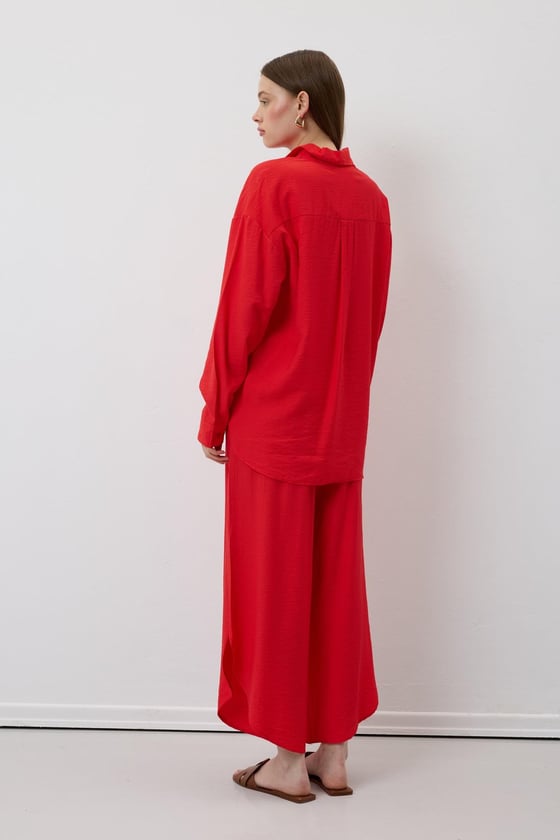 P28-3494-KIRMIZI-LLEVUREAlt GiyimBeli Lastikli Yırtmaçlı Pantolon KIRMIZI - Levure Beli Lastikli Yırtmaçlı Pantolon KIRMIZI