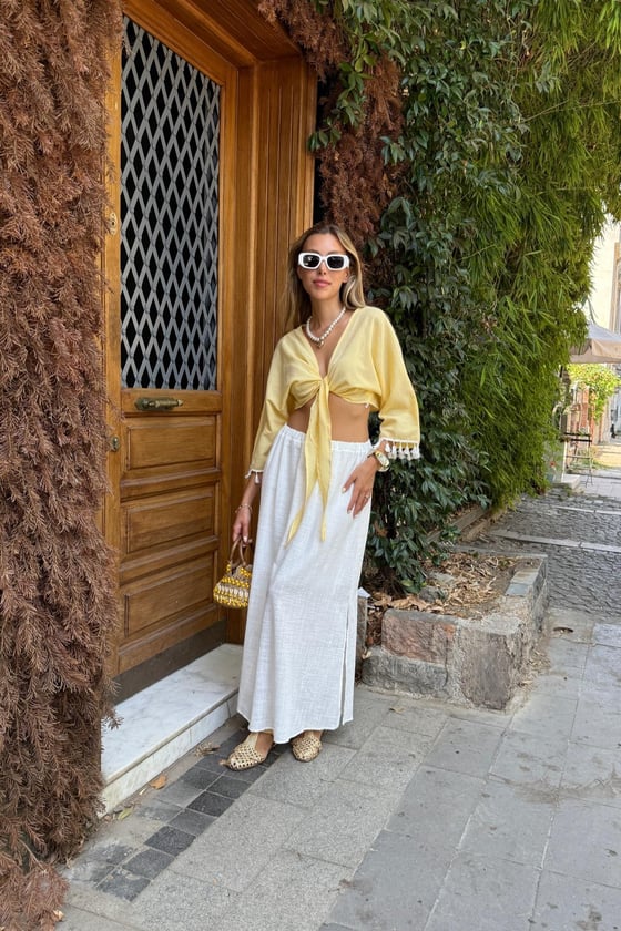 B28-4002-SARI-LLEVUREÜst GiyimBeyaz Püskül Detaylı Bağlamalı Kimono SARI