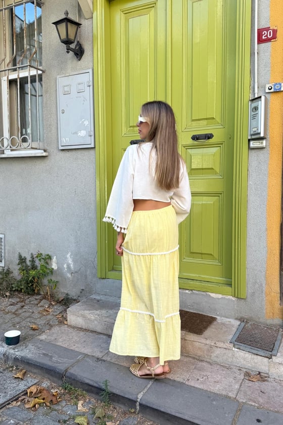 B28-4002-EKRU-LLEVUREÜst GiyimBeyaz Püskül Detaylı Bağlamalı Kimono EKRU