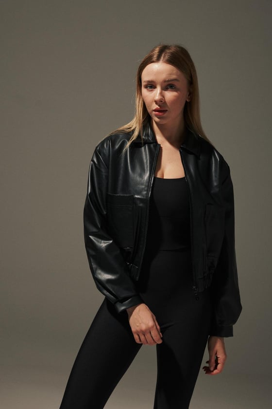 M27-5659-L-SİYAHLEVUREMONTCep Detay Beli Lastikli Suni Deri Kadın Ceket SİYAH