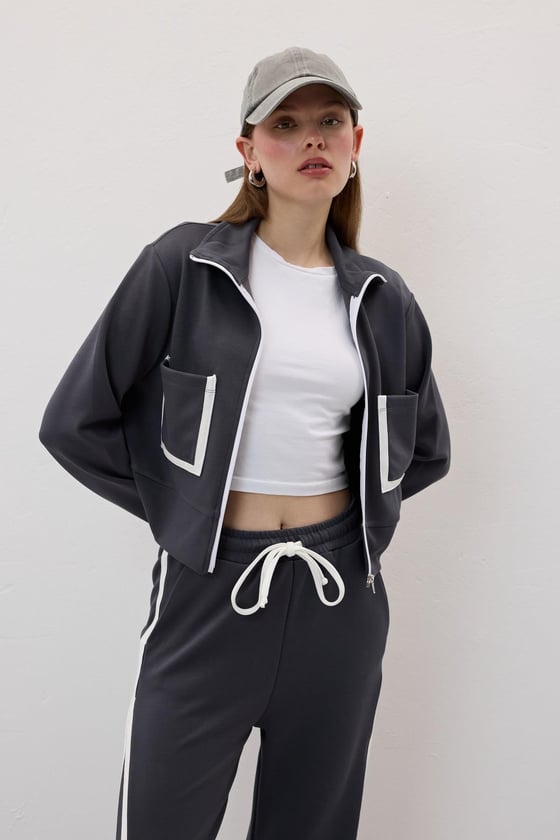 S28-2227-ANTRASİT-LLEVUREYeni GelenlerCep Detaylı Önü Fermuarlı Sweatshirt ANTRASİT