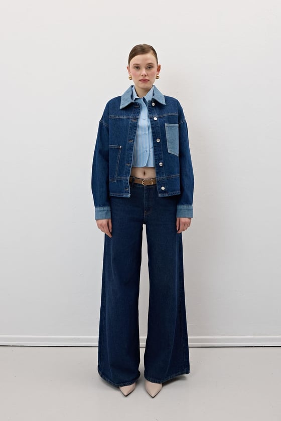 M28-5819-KOYUMAVİ-LLEVUREDış GiyimCep Ve Yaka Detaylı Kot Ceket KOYU MAVİ