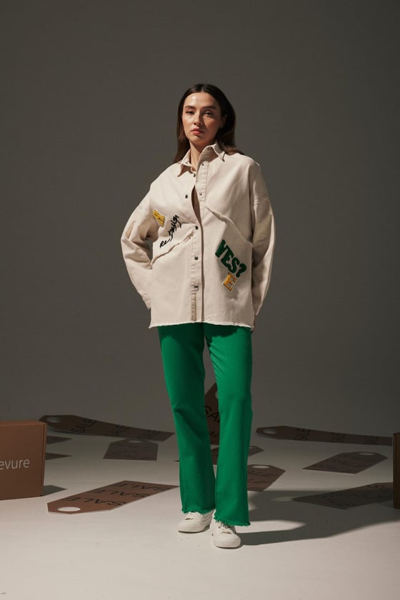 M27-5653-L-TAŞLEVURECEKETİnce Gabardin  Püskül İşlemeli Kadın Ceket TAŞ