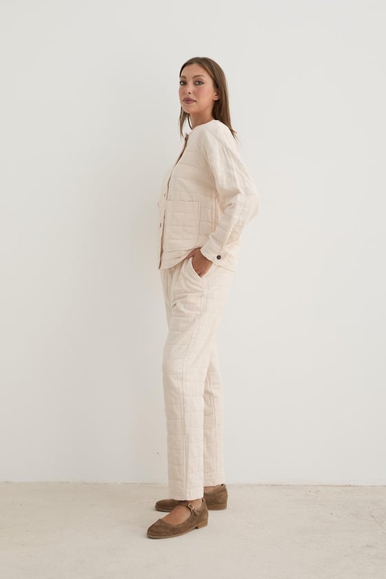 P28-3475-TAŞ-LLEVUREAlt GiyimKadın Beli Kordon Detaylı Desenli Kapitone Pantolon TAŞ