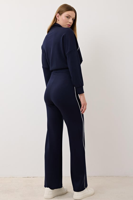 S28-2220-LACİVERT-LLEVUREKadın Biye Detaylı Oversize Sweatshirt LACİVERT