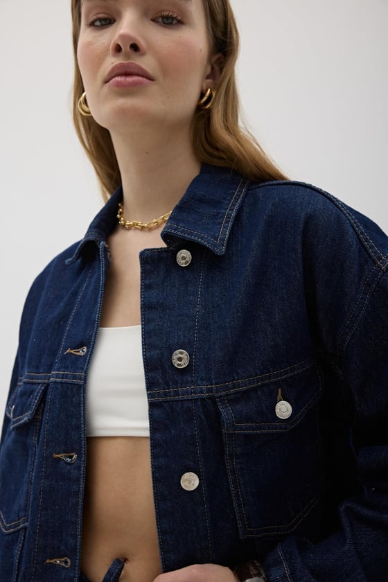 M27-5744-L-BLUELEVURECEKETKadın Denim Crop Kot Ceket BLUE - LevureKadın Denim Crop Kot Ceket BLUE