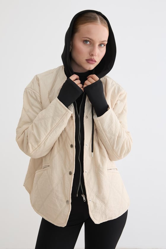 M28-5841**-TAŞ-LLEVUREDış GiyimKadın Kapüşonlu Garni Detaylı Kapitone Mont TAŞ