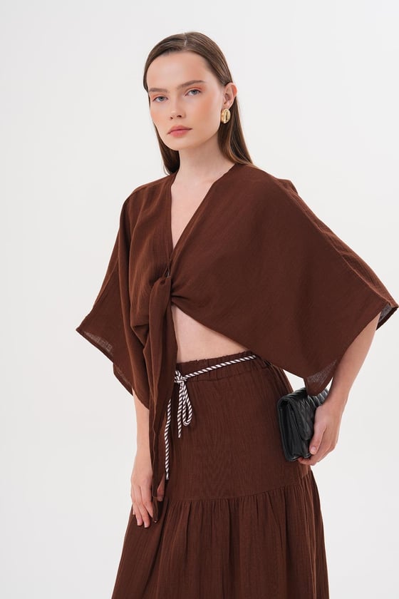 G28-4729*-KAHVE-LLEVUREÜst GiyimKadın Müslin Bağlamalı Bluz KAHVE