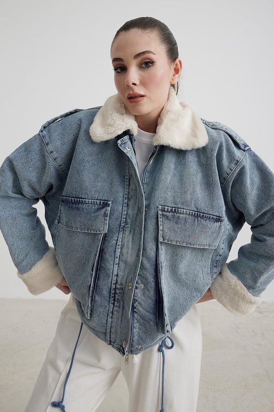 M28-5705-KARYIKAMA-LLEVURECEKETKadın Suni Kürklü Denim Ceket KAR YIKAMAKadın Suni Kürklü Denim Ceket KAR YIKAMA