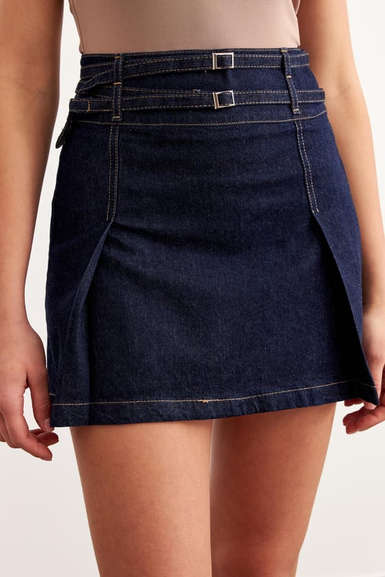 E28-6190-RİNSYIKAMA-LLEVUREAlt GiyimKadın Toka Detaylı Kot Etek RİNS YIKAMA - Levure Kadın Toka Detaylı Kot Etek RİNS YIKAMA