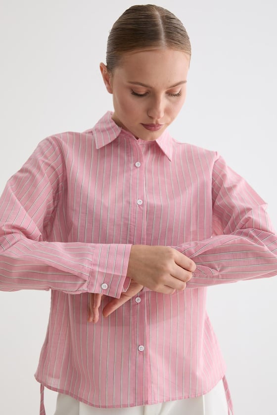 G28-4005-PEMBE-LLEVUREÜst GiyimKadın Yan Büzgülü Bağcıklı Çizgili Gömlek PEMBE