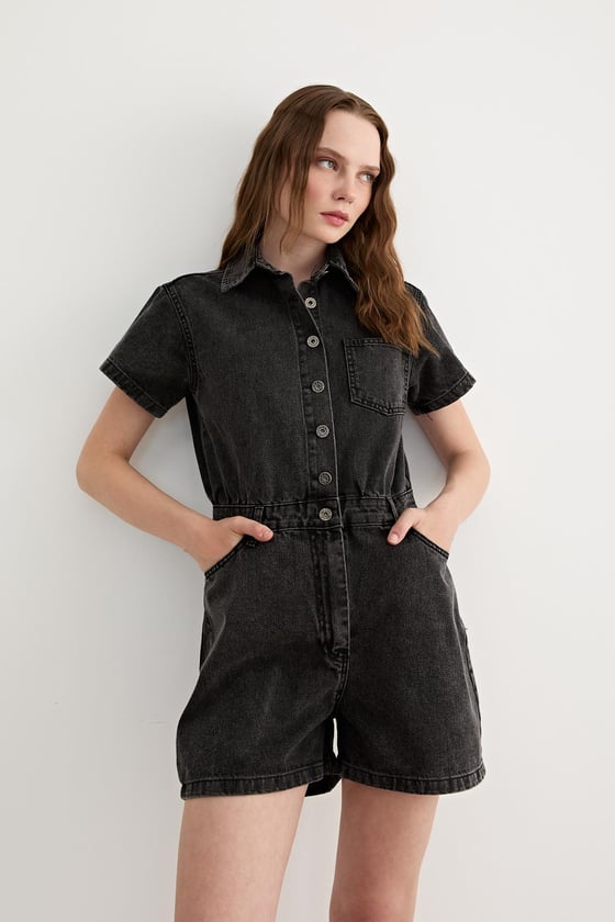 T27-068-L-BLACKLEVURETULUMKısa Kollu Düğmeli Şort Tulum BLACK