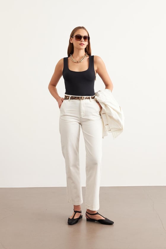 P28-3533-EKRU-LLEVUREAlt GiyimLeopar Kemer Detaylı Gabardin Pantolon EKRU