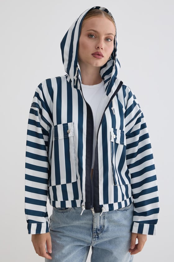 M28-5654-LACİVERTÇİZGİLİ-LLEVUREDış GiyimMarine Çizgili Kapüşonlu Ceket LACİVERT ÇİZGİLİ