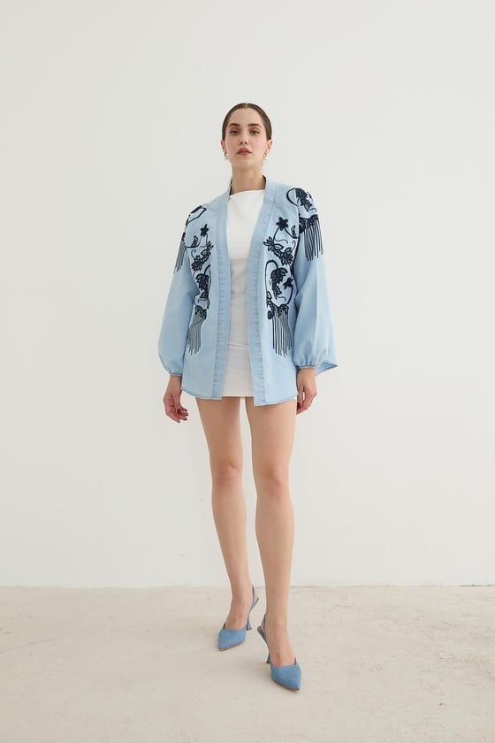 G27-4702--BUZMAVİ-SLEVUREDış GiyimNakış Detaylı Kot Ceket BUZ MAVİ - LevureNakış Detaylı Kot Ceket BUZ MAVİ