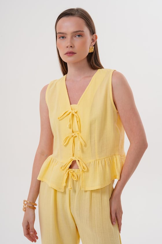G28-4883*-SARI-LLEVUREBLUZÖn Bağlamalı Kolsuz Bluz SARI