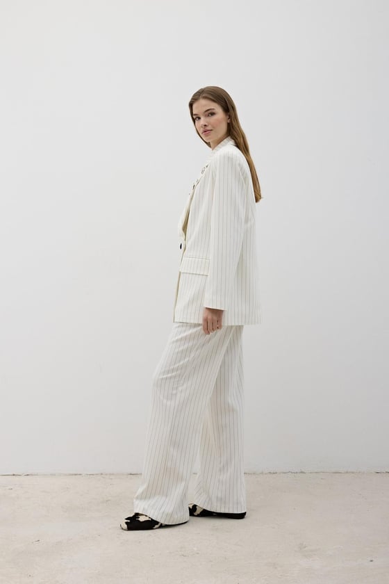 P28-3508-EKRU-LLEVUREAlt GiyimÖnü Düğme Detaylı Fermuarlı Pantolon EKRU