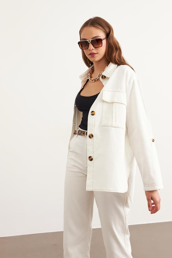 M28-5836-EKRU-LLEVUREDış GiyimÖnü Düğmeli Cep Detaylı Gabardin Ceket EKRU