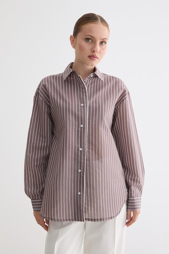 G28-4968-KAHVE-LLEVUREÜst GiyimÖnü Düğmeli Dantel Detaylı Çizgili Gömlek KAHVE