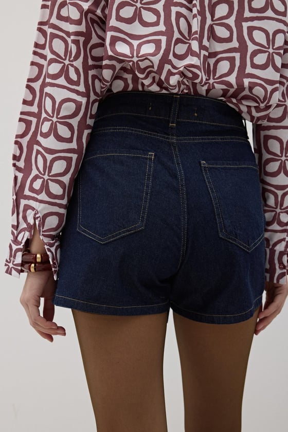 S28-1190-RİNSYIKAMA-LLEVUREAlt GiyimÖnü Düğmeli Fermuarlı Kot Şort RİNS YIKAMA