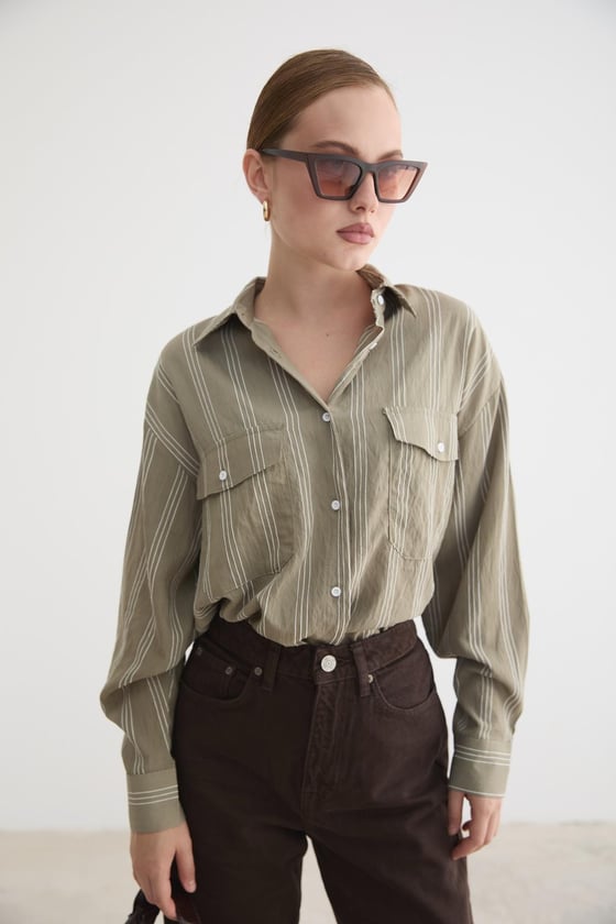 G28-4003-HAKİ-LLEVUREÜst GiyimÖnü Düğmeli Oversize Viskon Gömlek HAKİ