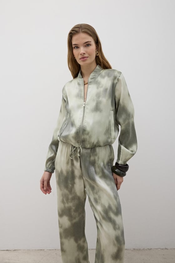 M28-5821-HAKİ-LLEVUREDış GiyimÖnü Fermuarlı Saten Ceket HAKİ