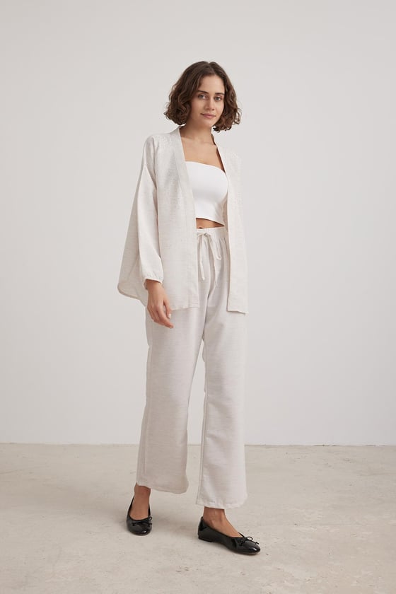 G27-4753*-L-TAŞLEVURECEKETTaş İşlemeli Keten Ceket TAŞ