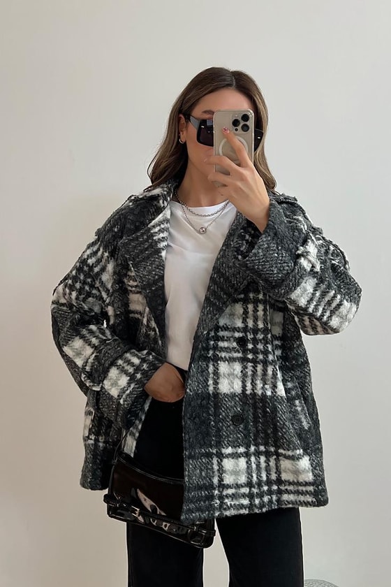 Dokulu Kaşe Kaban - SİYAH