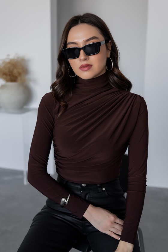 Drapeli Basic Bluz - KAHVERENGİ