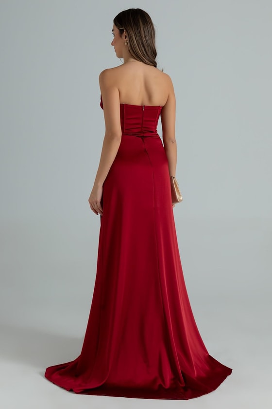 Göğüs İşlemeli Balenli Abiye - BORDO