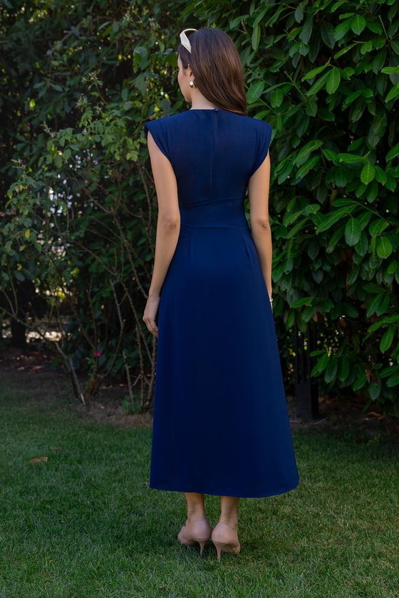 Gold Broşlu Kalem Elbise - LACİVERT