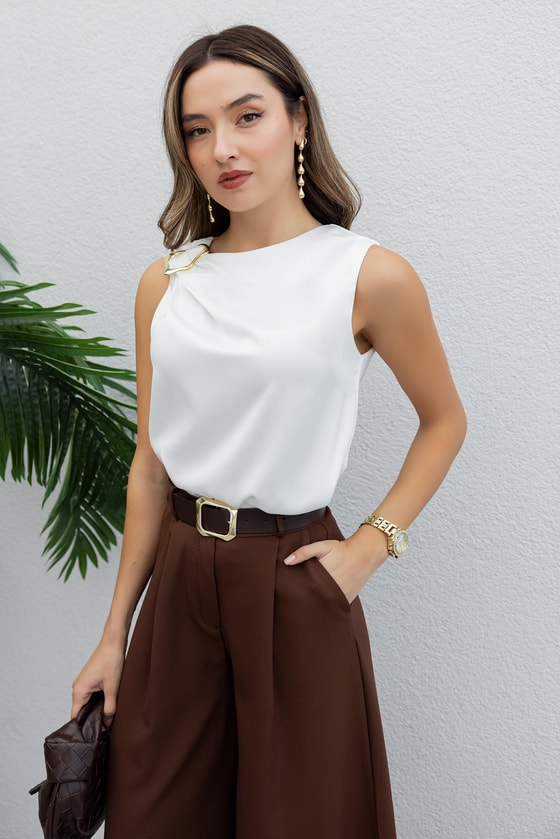 Gold Broşlu Saten Bluz - BEYAZ