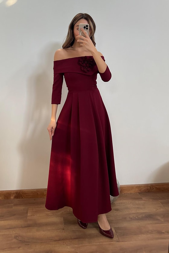 Gül Broşlu Kloş Elbise - BORDO