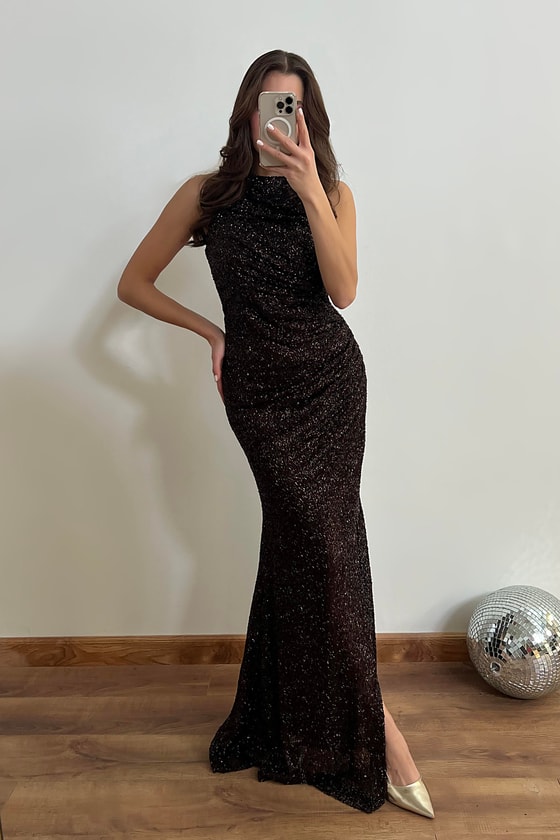 Halter Yaka İşlemeli Abiye - KAHVERENGİ