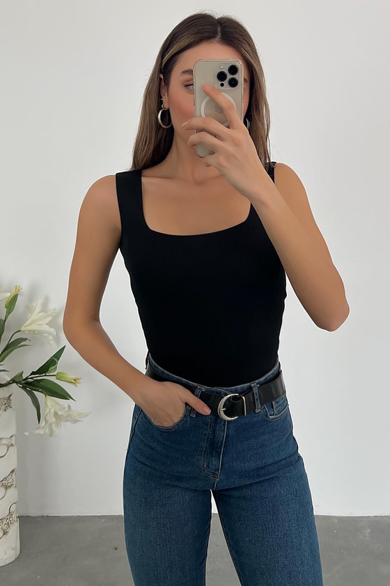 Kare Yaka Atlet - SİYAH