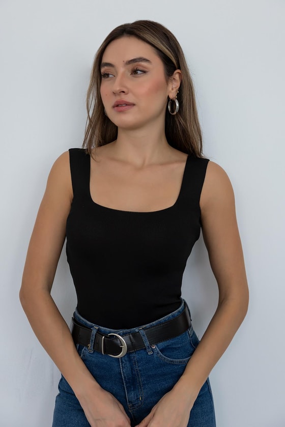 Kare Yaka Atlet - SİYAH