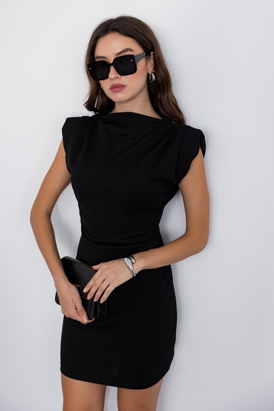 Omuz Drapeli Mini Elbise - SİYAH