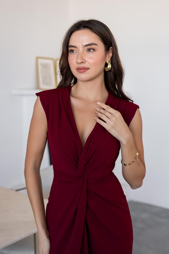 Omuz Pile Yırtmaçlı Elbise - BORDO