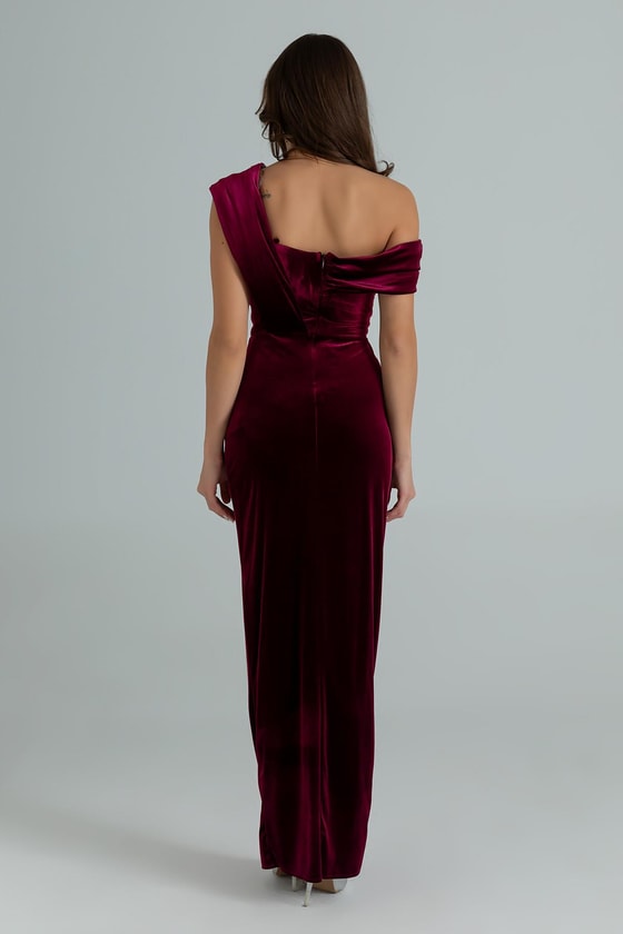 Omuz Tasarım Kadife Abiye - BORDO