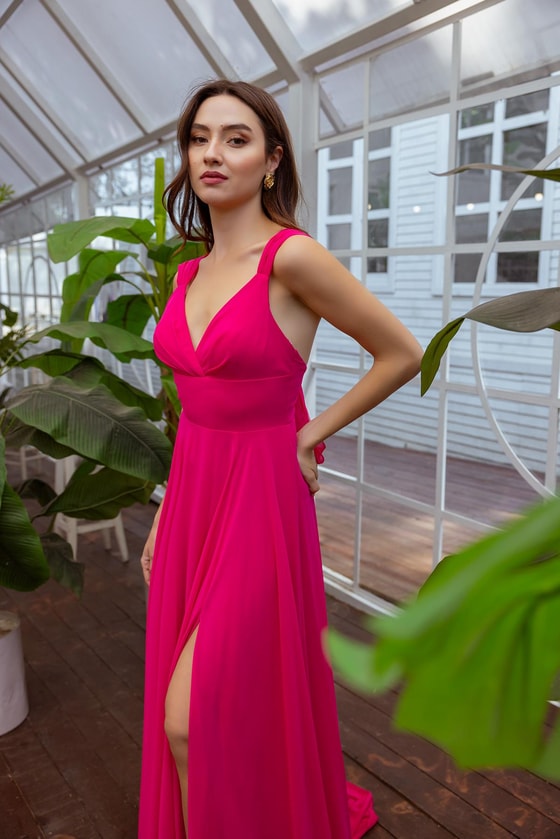 Sırtı Fiyonklu Yırtmaçlı Abiye - FUŞYA