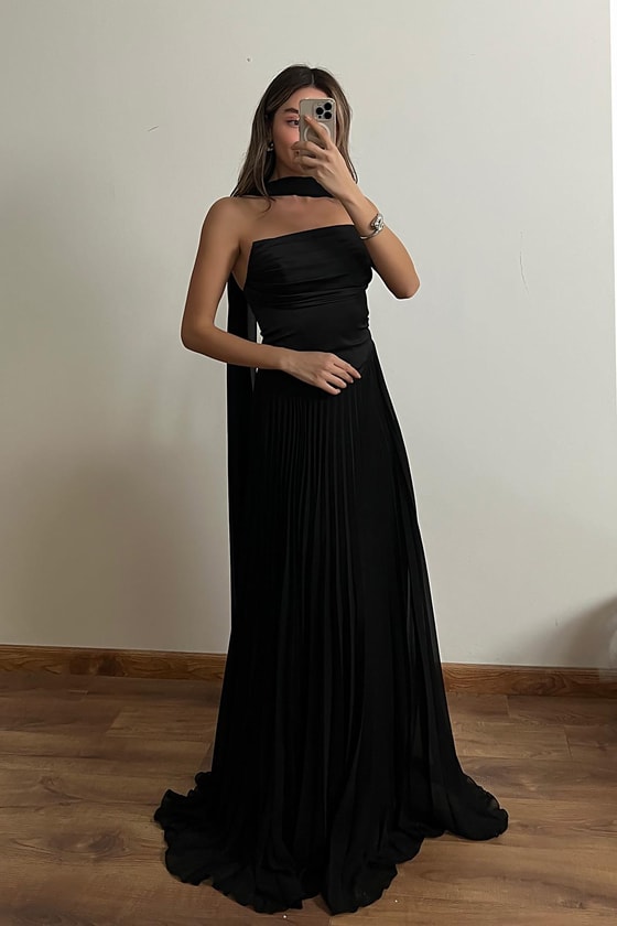 Straplez Fularlı Piliseli Abiye - SİYAH