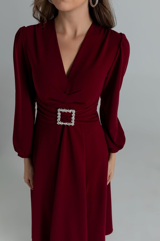 Taş Tokalı Yırtmaçlı Midi Elbise - BORDO