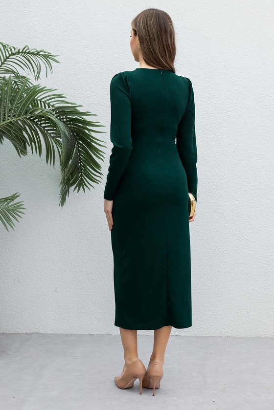 V Yaka Broşlu Elbise - ZÜMRÜT YEŞİL