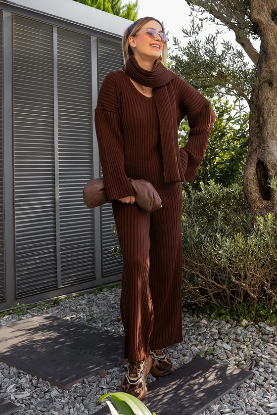 V Yaka Atkılı Triko Takım - KAHVERENGİ