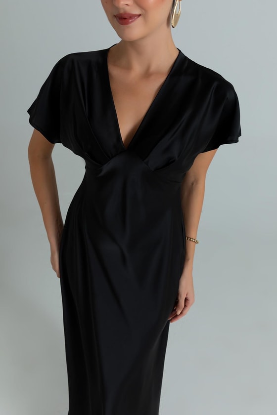 V Yaka Saten Elbise - SİYAH