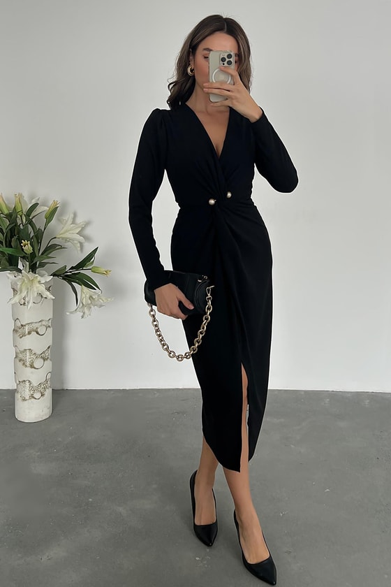 Vatkalı İnci Broş Elbise - SİYAH